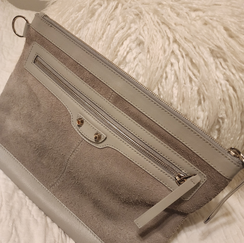 Balenciaga Suede Leather Clutch Limited Edition Grey - Picture 9 of 11